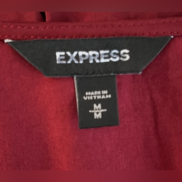 🆕 Express knot front dress in burgundy size medium - Picture 9 of 14